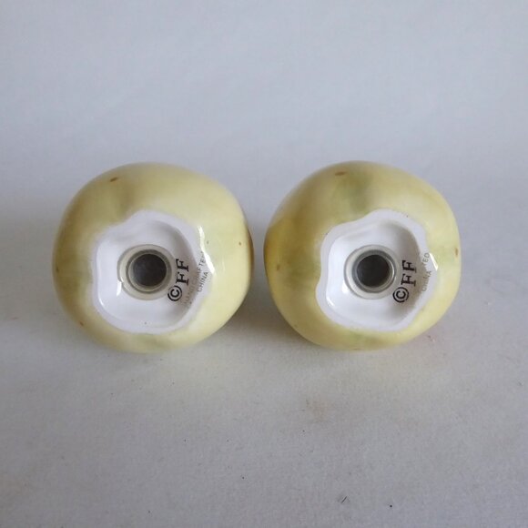 NEW FITZ & FLOYD SUMMER HILL CERAMIC PEAR FRUIT SALT & PEPPER SHAKER 3 PIECE SET - Picture 9 of 10